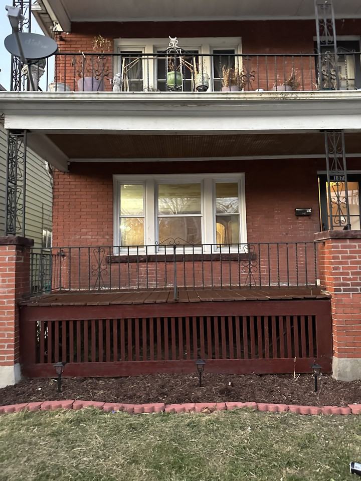 1876 Weston Ave #NA - Photo 3 of 15