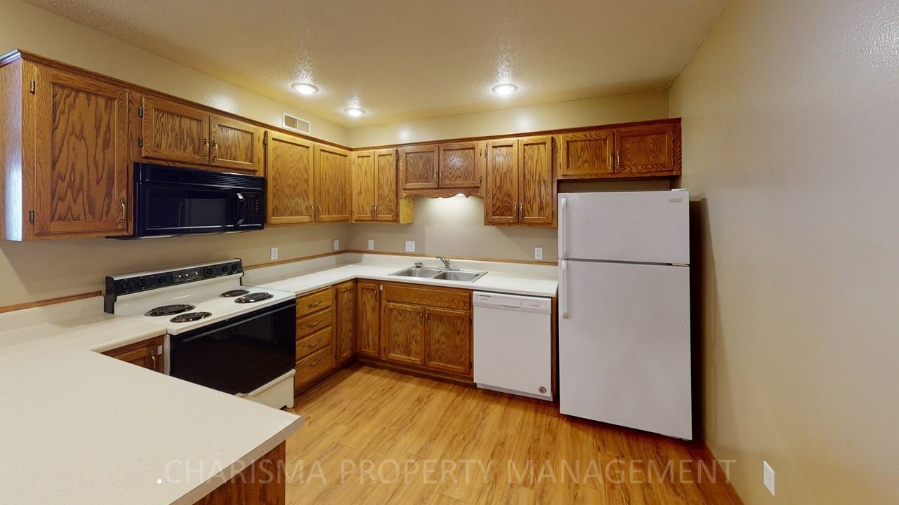 1109 E Teakwood St #12 - Photo 6 of 20