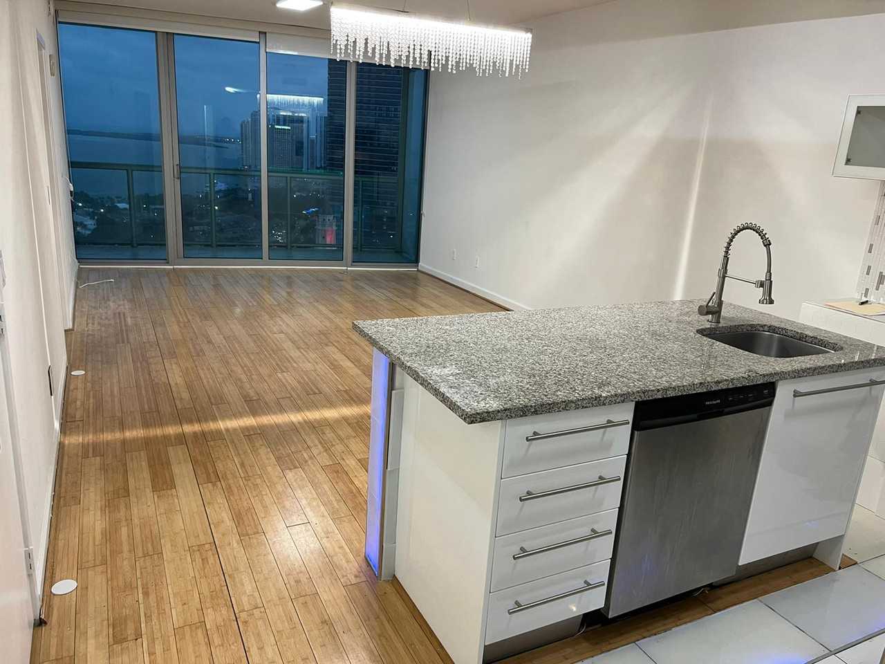 888 Biscayne Boulevard - 3202Apt 3202 #3202 - Photo 4 of 21