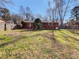 1206 Crowders Mountain Road - Photo 4 of 11