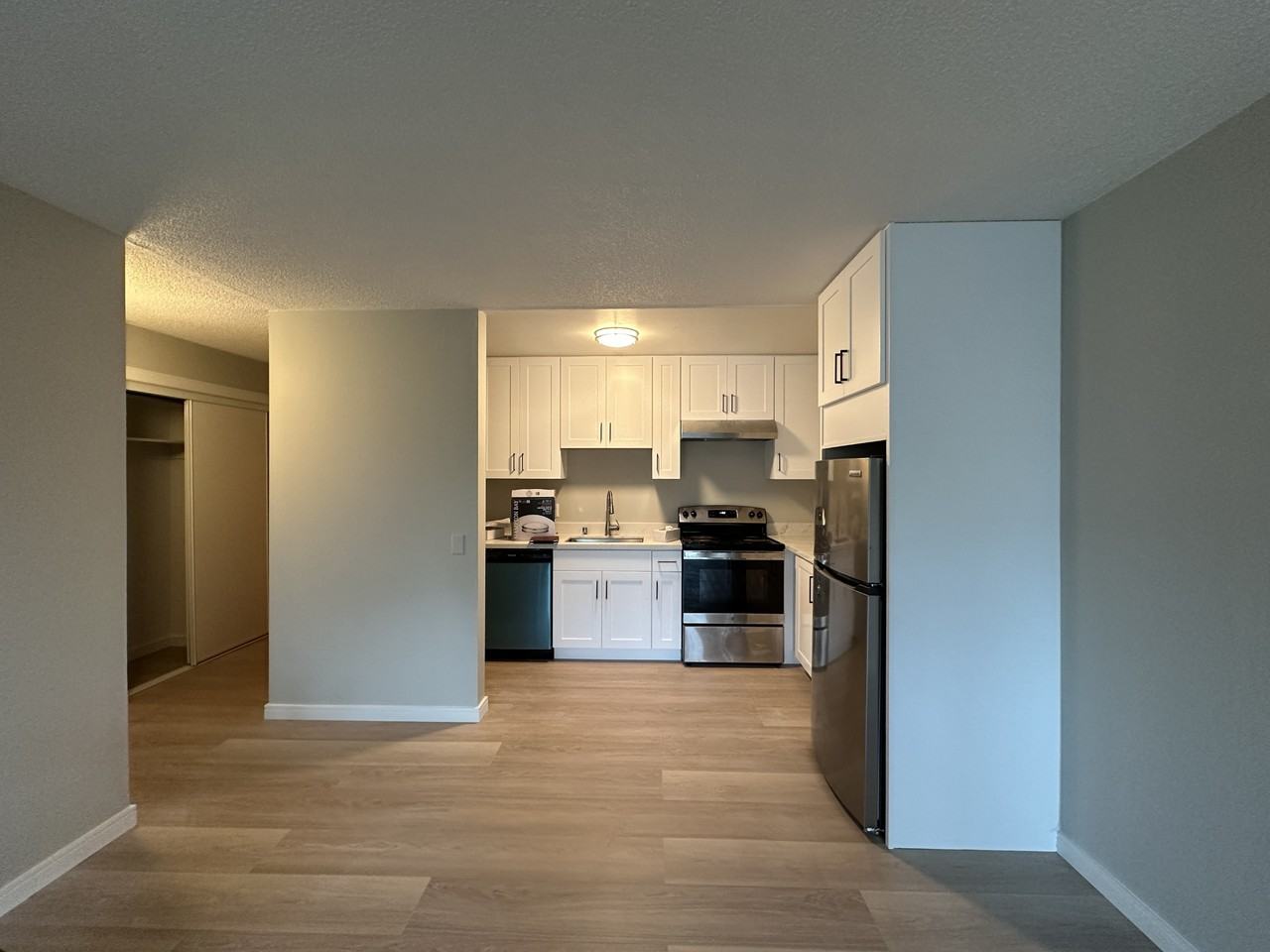 150 28th St - Photo 3 of 10