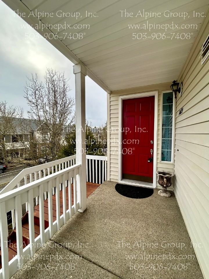 10691 Sw Celeste Ln - Photo 2 of 31