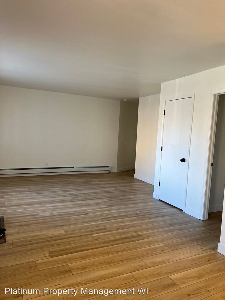 920 Grand Ave - Photo 3 of 12
