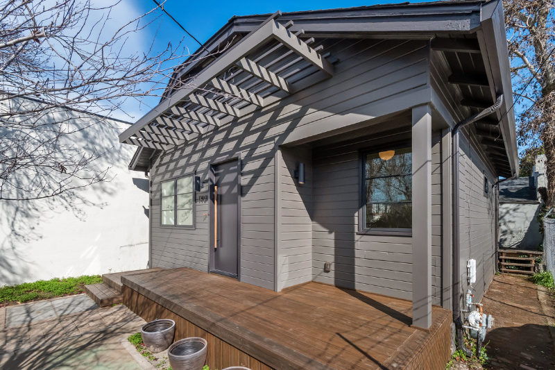 140 Myrtle Rd - Photo 3 of 33