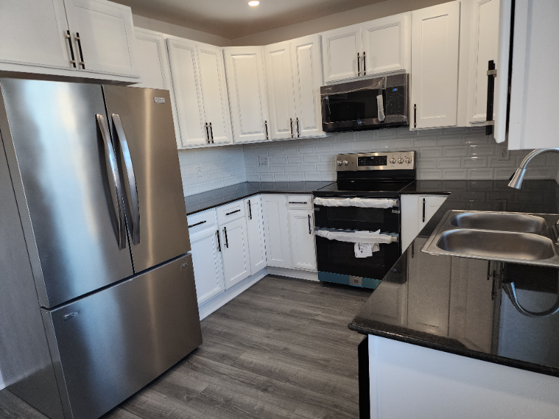 536 Andw Bridge Street - Photo 3 of 14