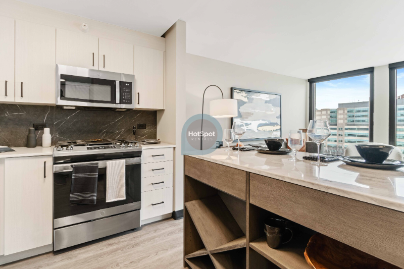 1918 W Ogden Ave - Photo 3 of 13