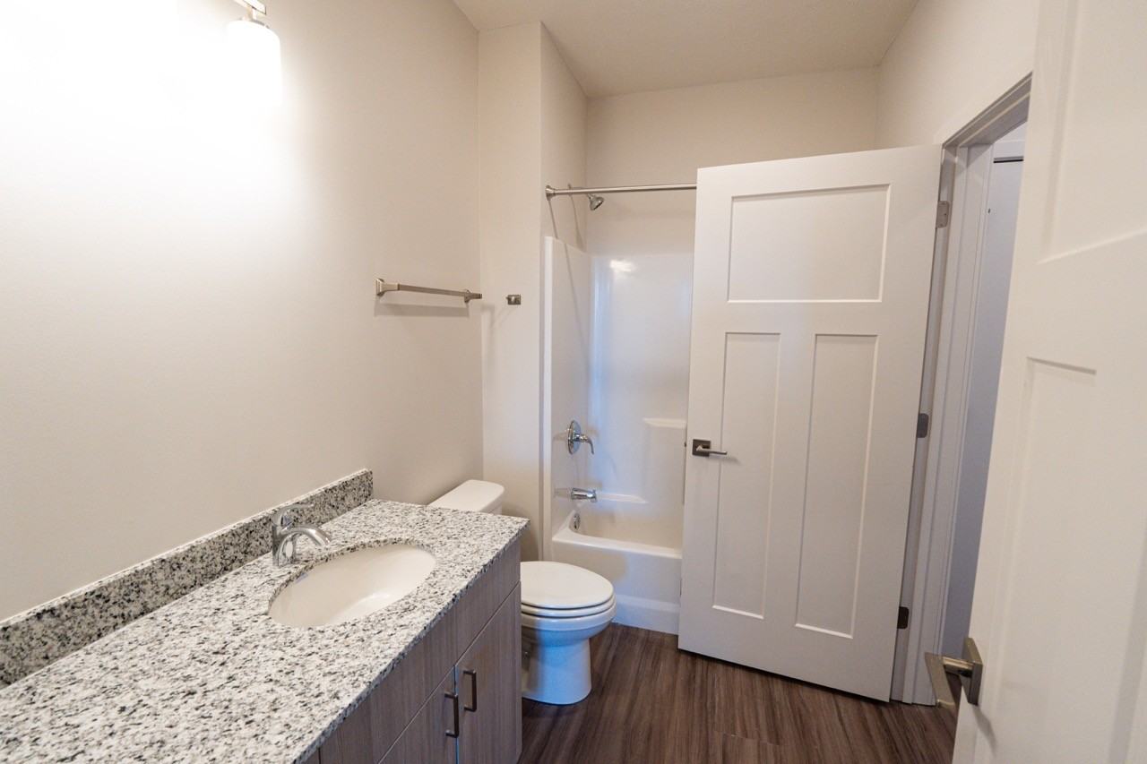 EOS 75 - Photo 7 of 29