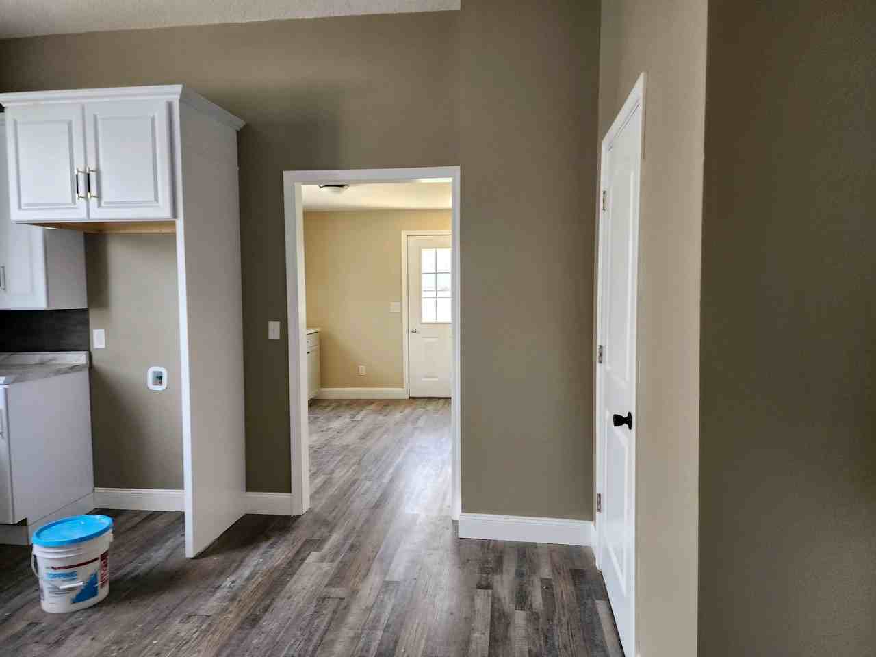 422 E Livingston St #NA - Photo 3 of 23