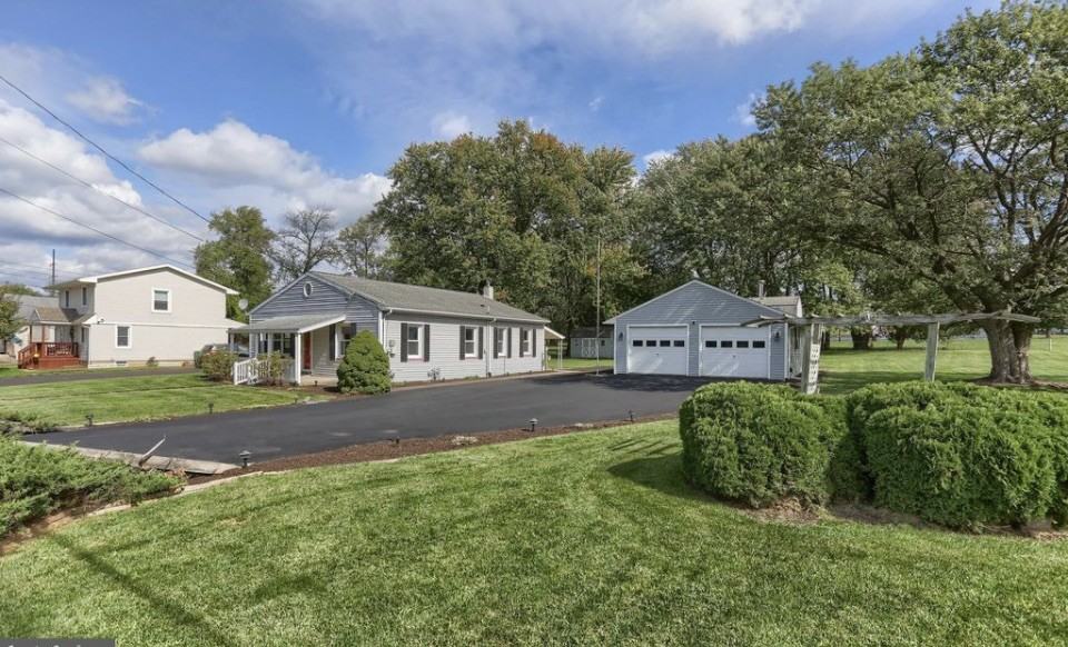 21 Lucy Avenue #NA - Photo 7 of 11