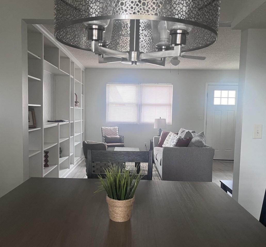 16 Reid St #R3 - Photo 3 of 31