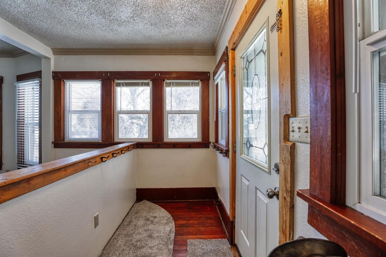 625 Lewis St #M - Photo 4 of 49