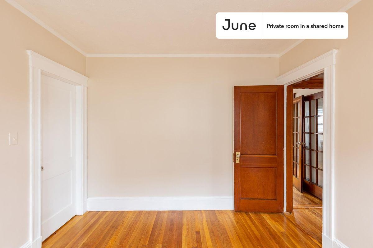 90 Harriet St #A - Photo 4 of 21