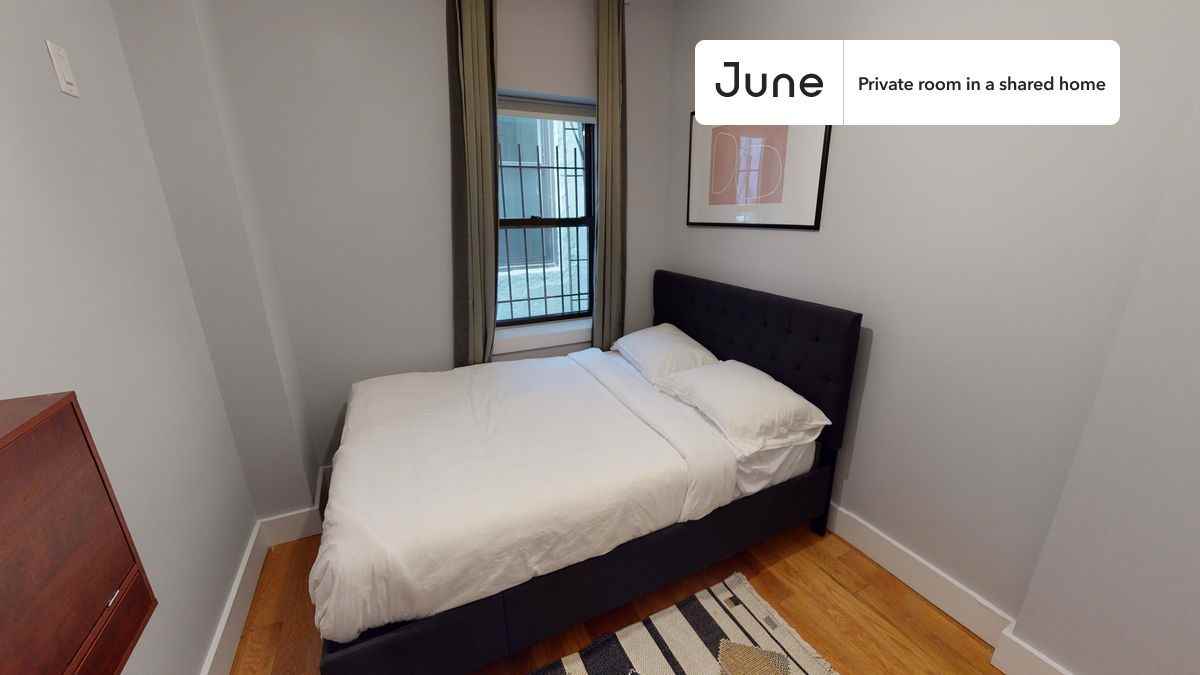 1226 Bedford Ave #E - Photo 2 of 25
