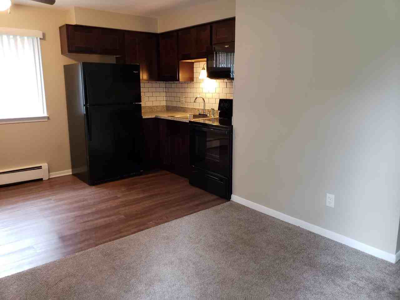 Sterling Hill Apartments - Photo 3 of 26