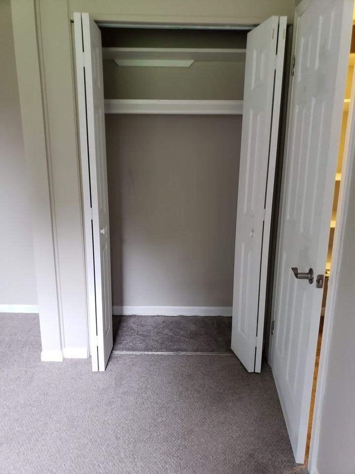 Sterling Hill Apartments - Photo 4 of 26