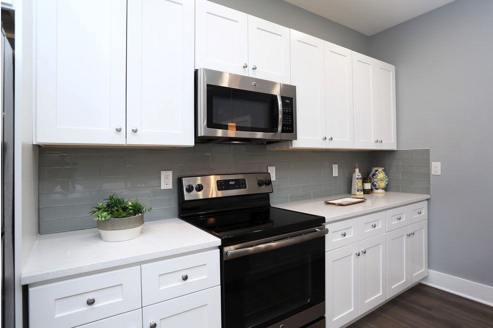 3925 Haverford Ave - Photo 6 of 50