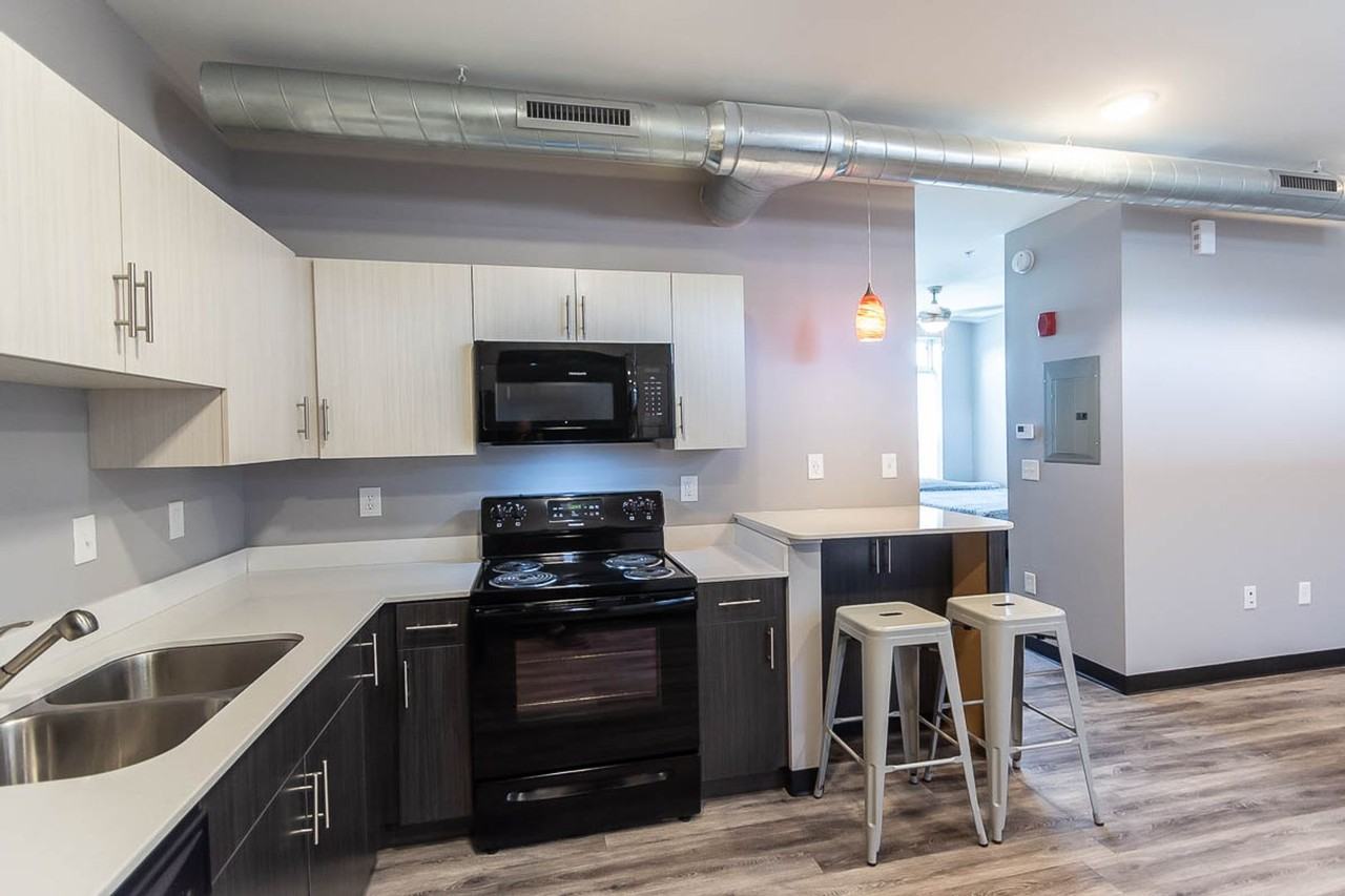 619 - Tech Park Apartments - Photo 6 of 41