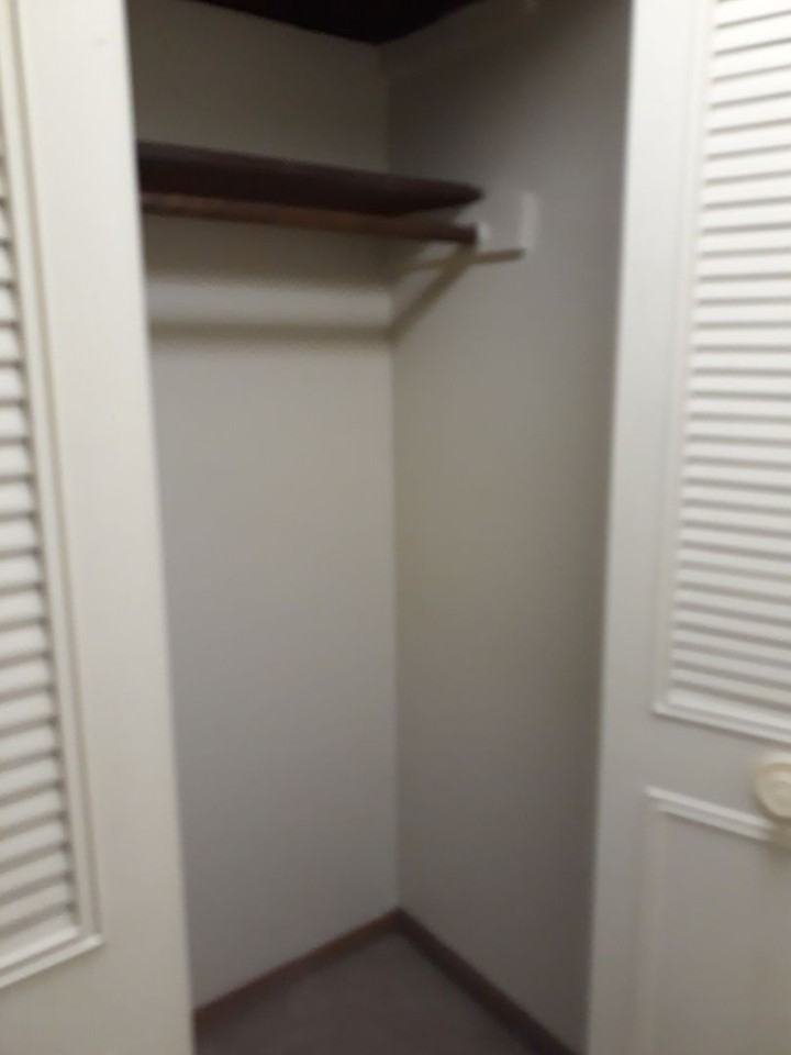 1410 Acre St - Photo 3 of 5