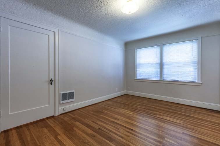 MONTEREY APARTMENTS (SCHP03) - Photo 3 of 13