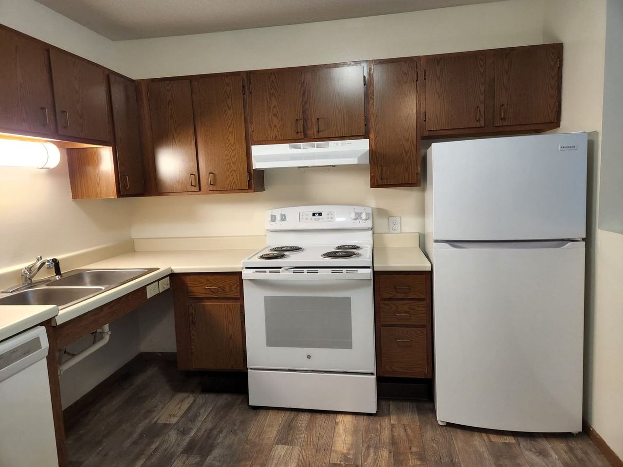 CR Flats - Photo 3 of 14