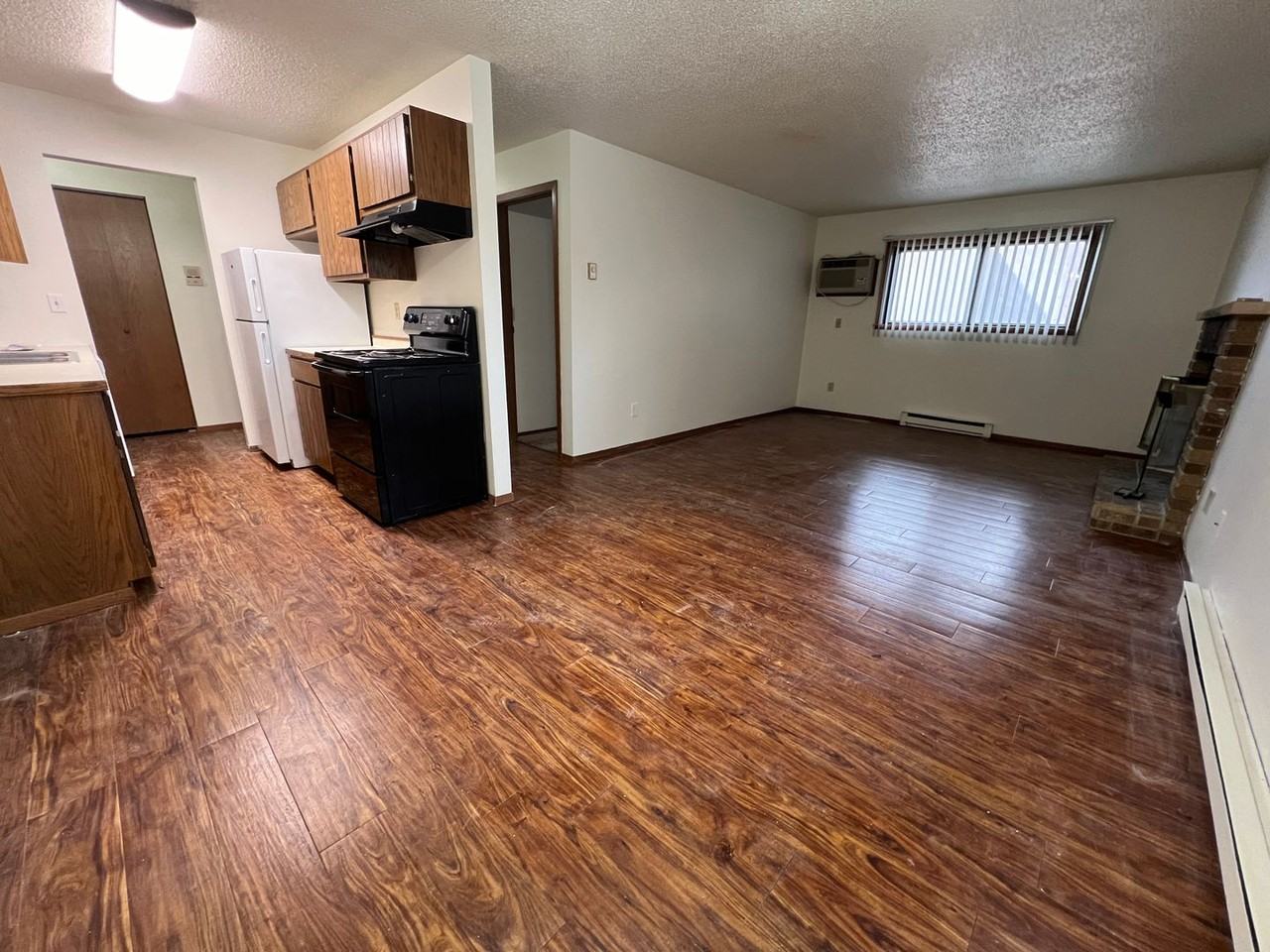 Car-ly II Apartments - Photo 2 of 5