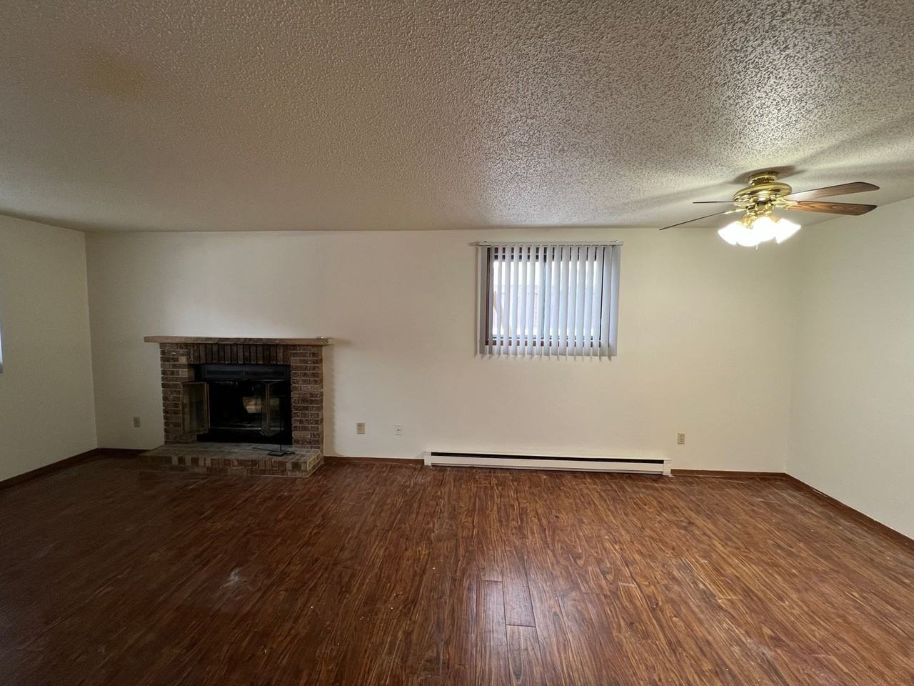 Car-ly II Apartments - Photo 3 of 5