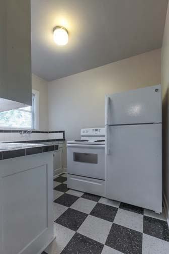 CARMEN APARTMENTS (JAMJ01) - Photo 4 of 25