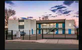 featured image of 300 La Veta Dr Ne