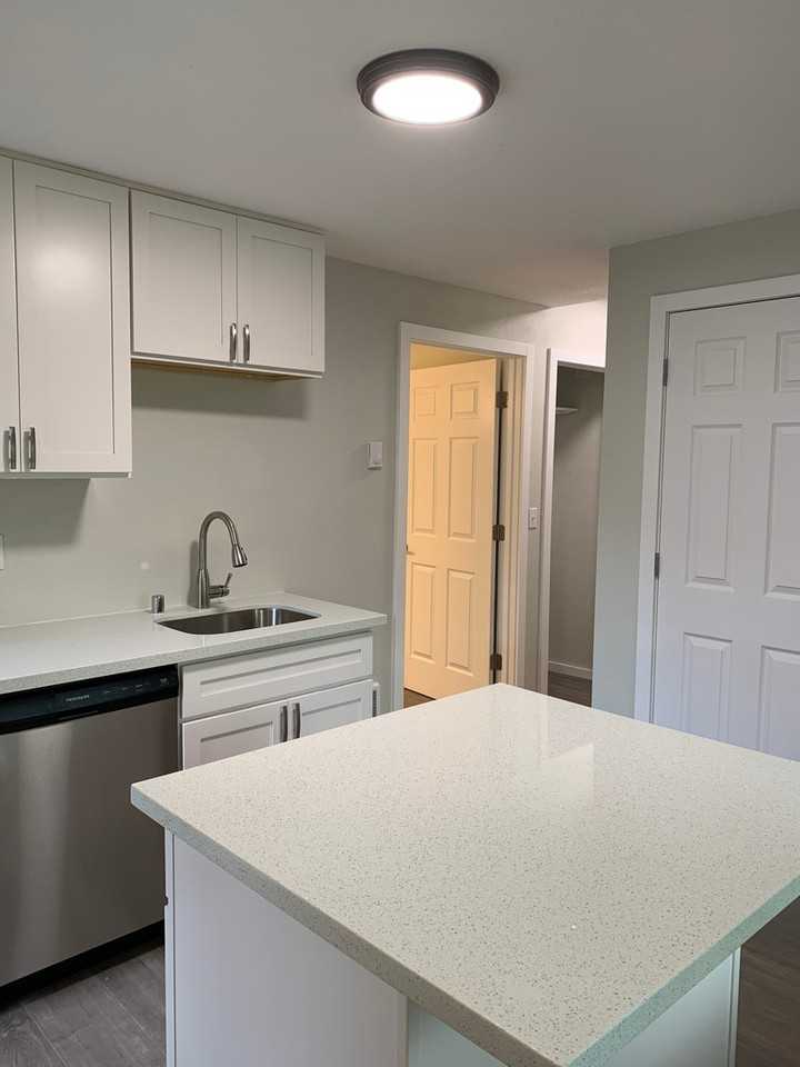 2605 T Street - Photo 5 of 15