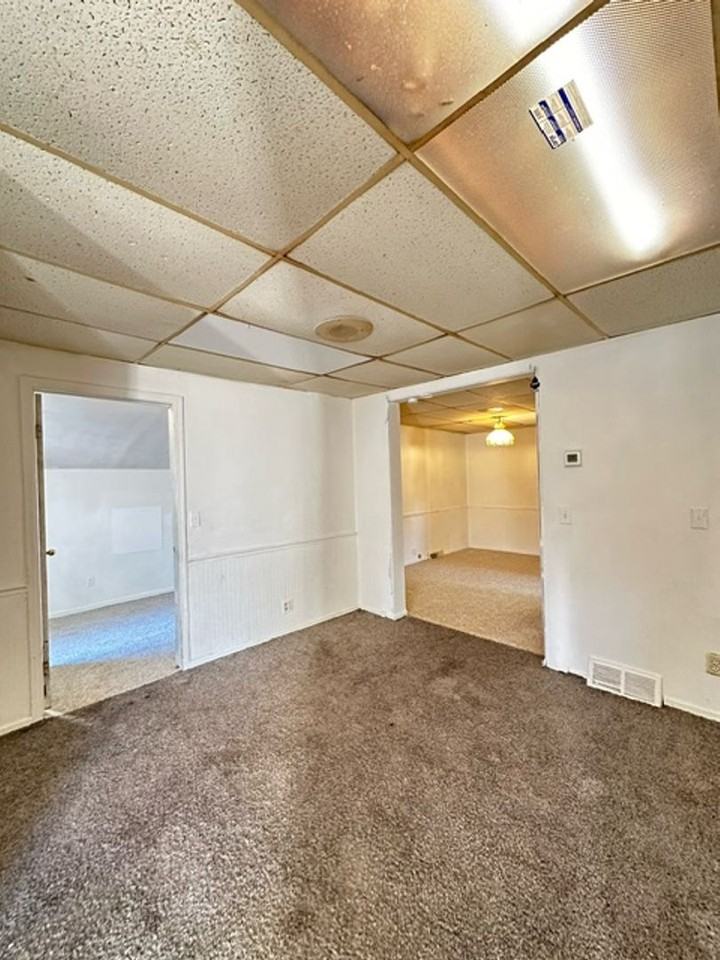 1219 W Marion St - Photo 2 of 13