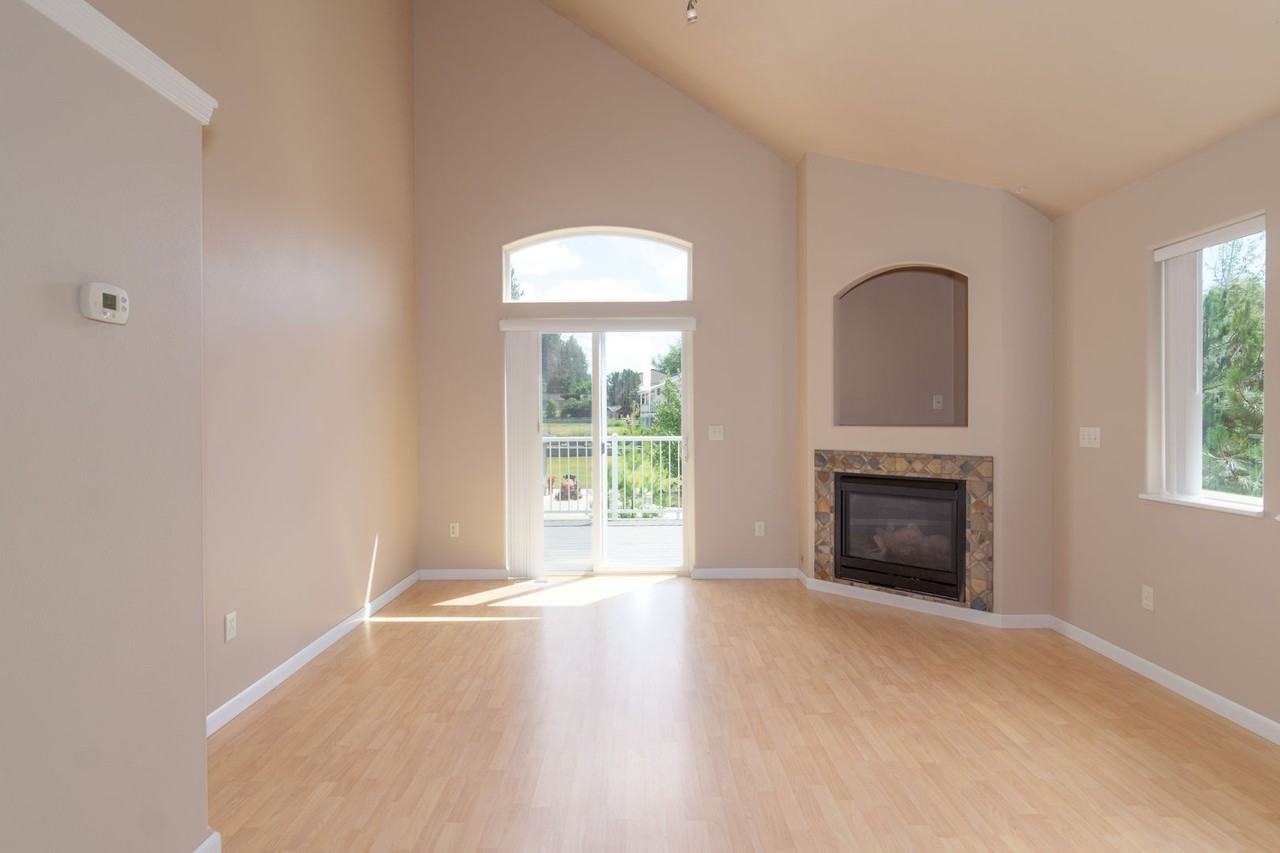 Spacious 4 bed 3 Bath home built 2005 in Mead School District - Photo 2 of 29