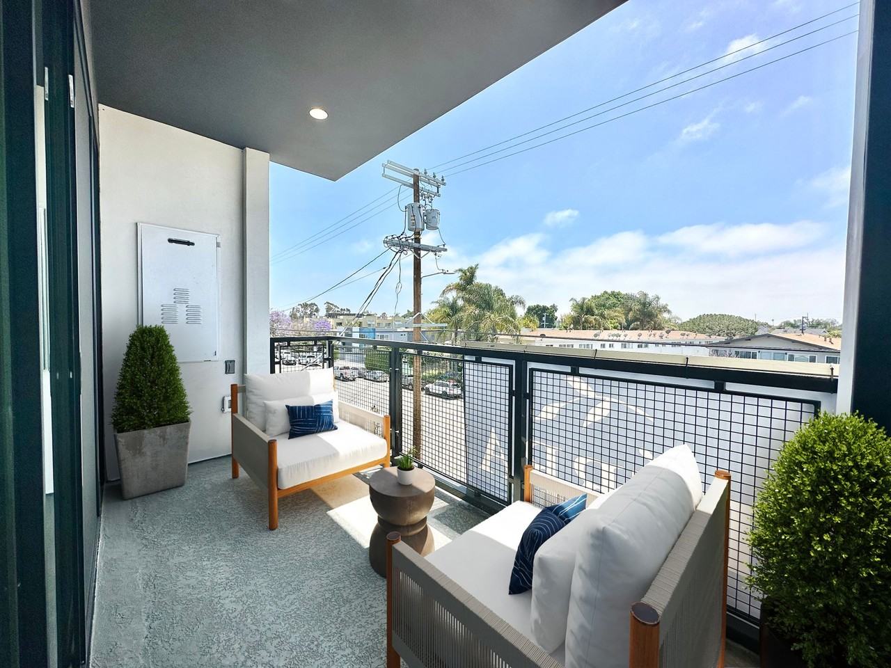 4320 Inglewood - Photo 4 of 26