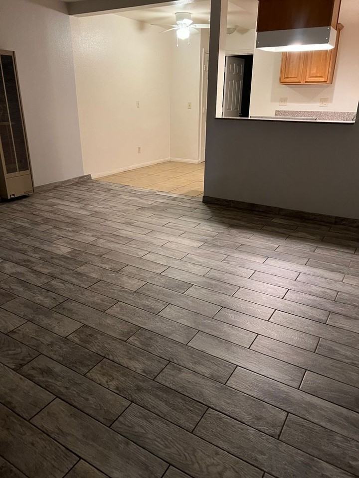1009 E Deodar St #C - Photo 2 of 9