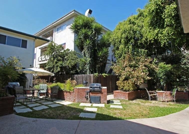 MOORPARK - Photo 7 of 16