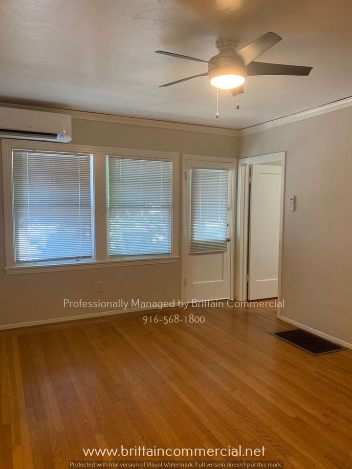 11th Street (1706) - Photo 3 of 9