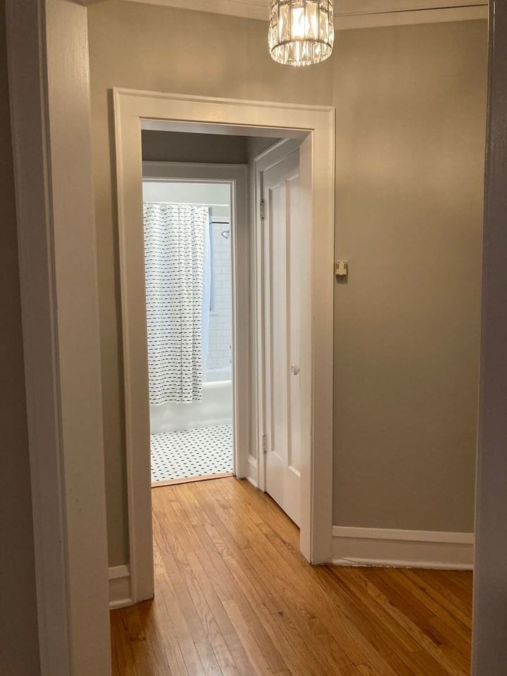 2317-2325 W. Chase Avenue - Photo 7 of 11