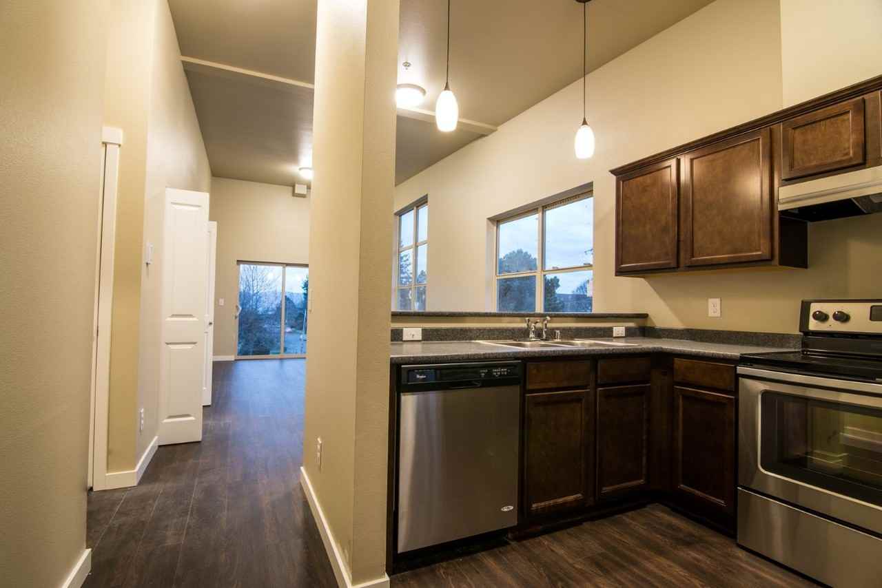 Buck's Plaza - Photo 4 of 20