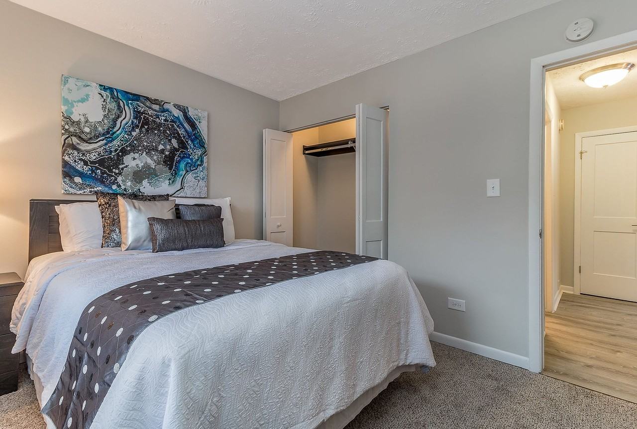 Edgewood Apartments - Photo 3 of 50