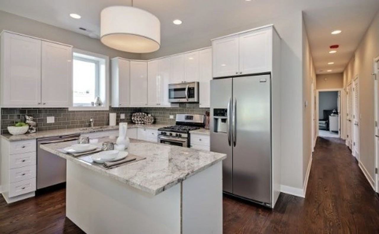 3923 N. Kedzie Avenue - Photo 3 of 8