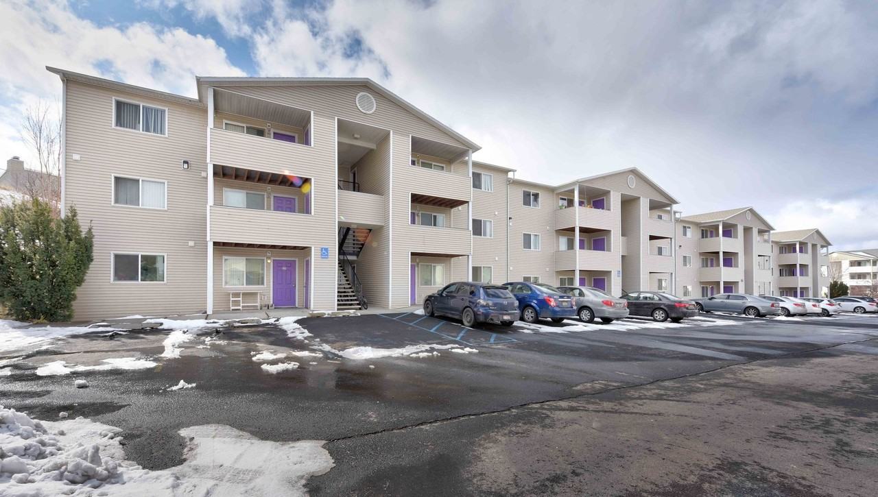 Baker Square Apartments - Photo 2 of 24