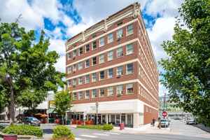 featured image of 633 Main St