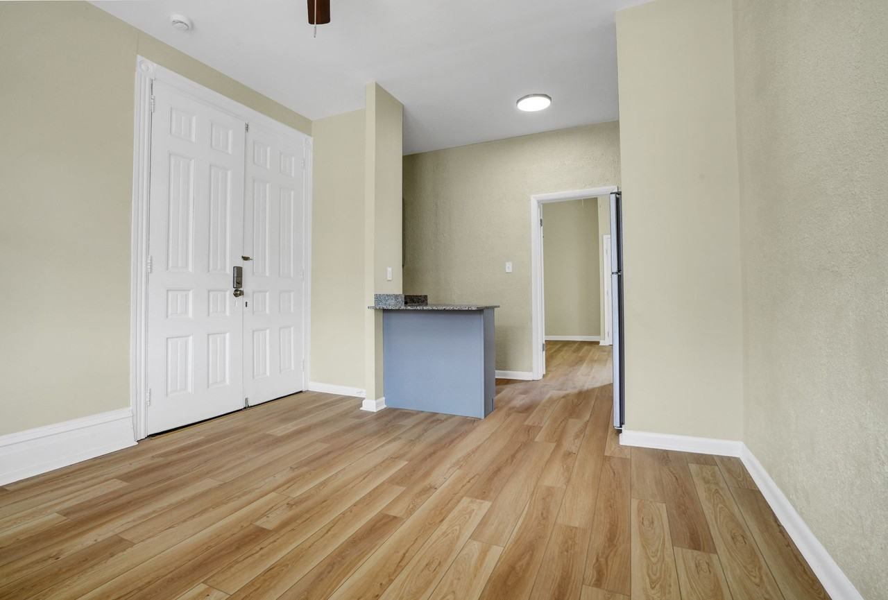 413 Gay St - Photo 2 of 50