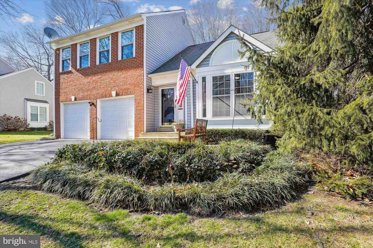 8204 Cherry Ridge Rd - Photo 3 of 50