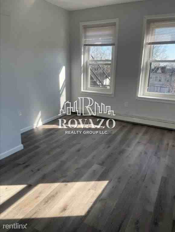 89 Mount Prospect Ave - Photo 3 of 3