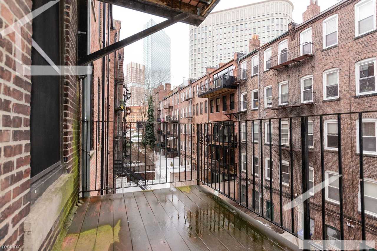 9D Cortes St - Photo 3 of 8