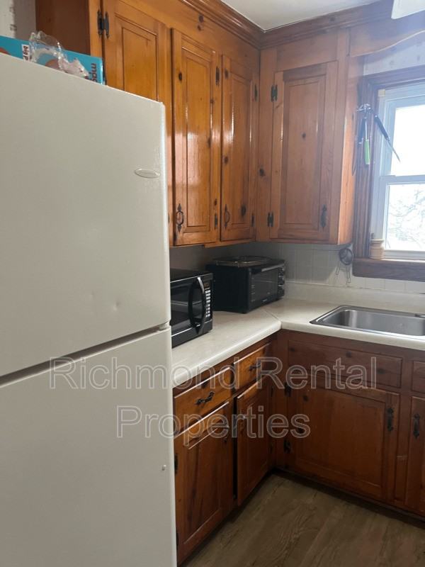 9505 Nandina Dr - Photo 7 of 11