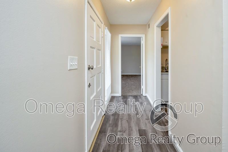 3382 Mcgehee Rd #B - Photo 5 of 26