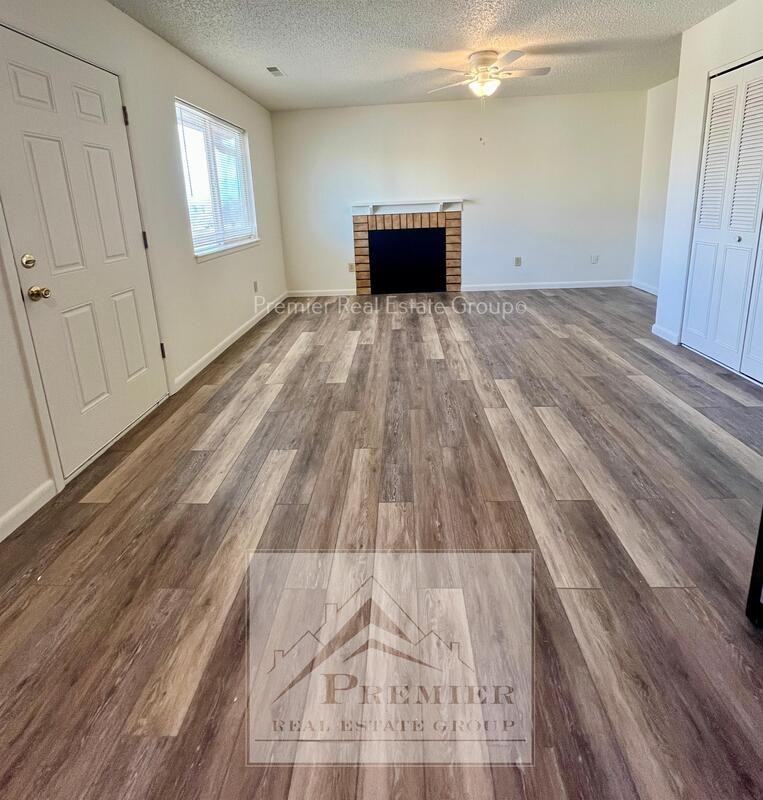 1019 Western Dr - Photo 2 of 7