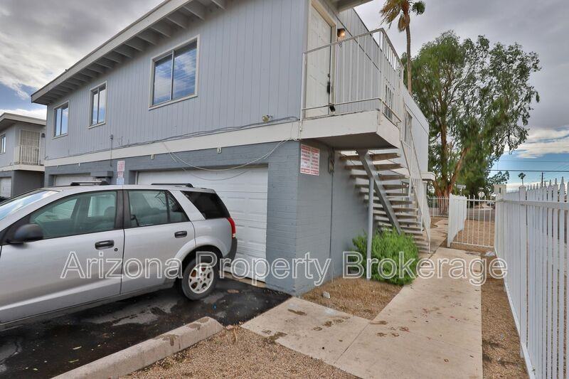 6653 N 27th Ave - Photo 4 of 16