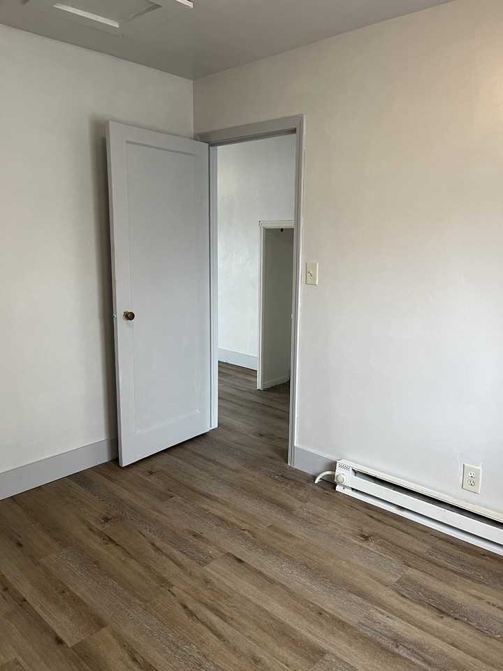 217 W 1St N - Photo 7 of 11